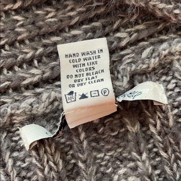 American Rag Cie gray off shoulder sweater tunic - Picture 12 of 12